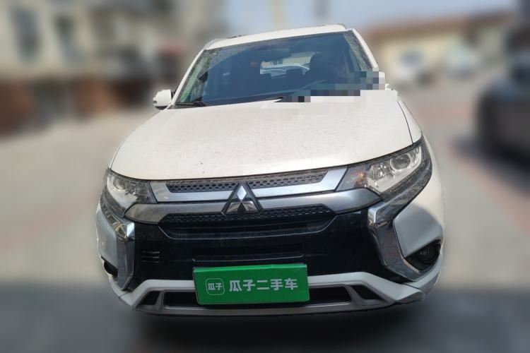 Used Mitsubishi Outlander 2021 2.0L Two-Wheel Drive Comfort Edition 7 Seats Front