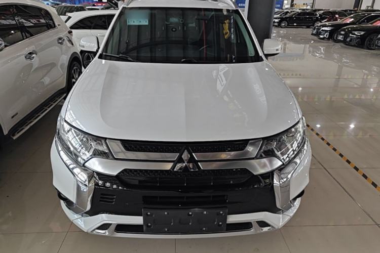 Used Mitsubishi Outlander 2021 2.0L Two-Wheel Drive Comfort Edition 5 Seats Front