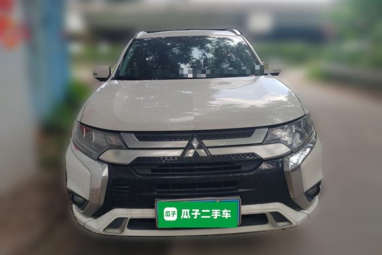 Used Mitsubishi Outlander 2021 2.4L 4x4 Zhi Xiang Edition 7 Seats Front