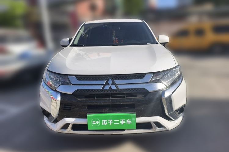 Used Mitsubishi Outlander 2021 2.0L Two-Wheel Drive Comfort Edition 5 Seats Front