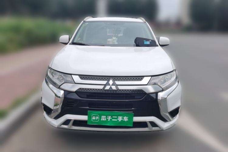 Used Mitsubishi Outlander 2021 2.0L Two-Wheel Drive Comfort Edition 5 Seats Front