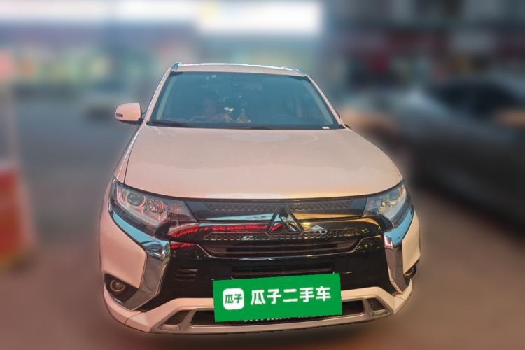 Used Mitsubishi Outlander 2021 2.0L Two-Wheel Drive Comfort Edition 5 Seats Front