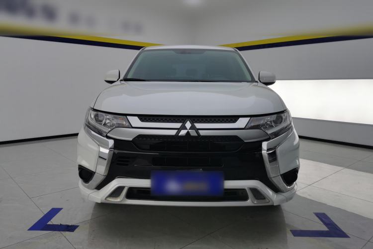 Used Mitsubishi Outlander 2021 Revised Version 2.0L Two-Wheel Drive Comfort Edition 5 Seats Front