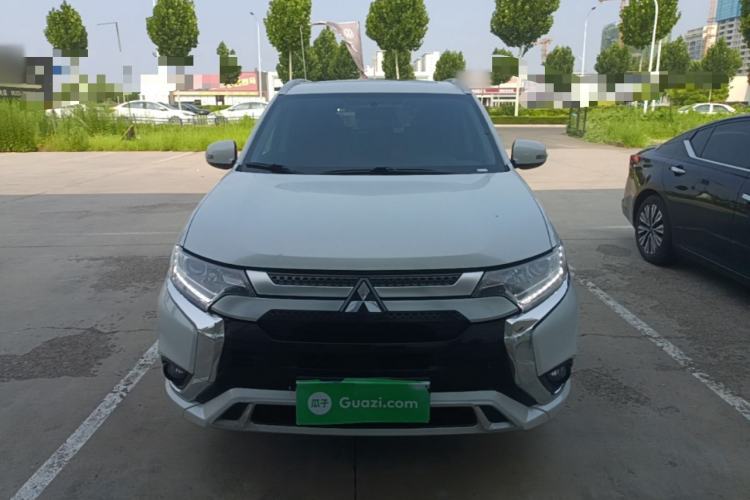 Used Mitsubishi Outlander 2021 2.0L Two-Wheel Drive Comfort Edition 7 Seats Front
