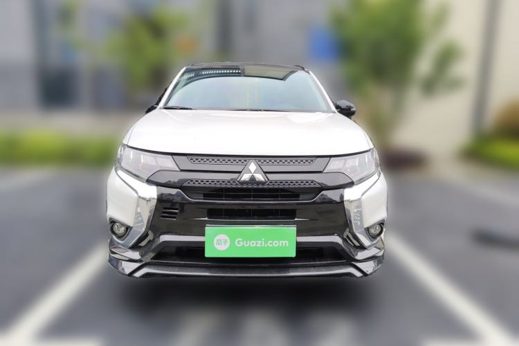 Used Mitsubishi Outlander 2021 2.4L 4x4 DynaDrive Edition 5 Seats Front
