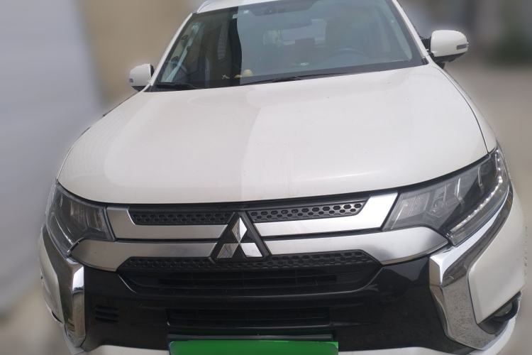 Used Mitsubishi Outlander 2021 2.4L 4x4 Zhi Xiang Edition 7 Seats Front