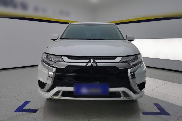 Used Mitsubishi Outlander 2021 Revised Version 2.0L Two-Wheel Drive Comfort Edition 5 Seats Front