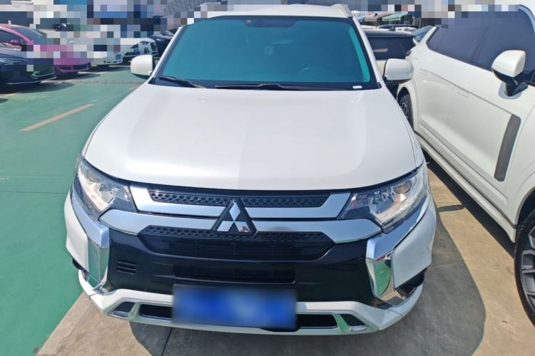 Used Mitsubishi Outlander 2021 Revised Version 2.0L Two-Wheel Drive Comfort Edition 5 Seats Front