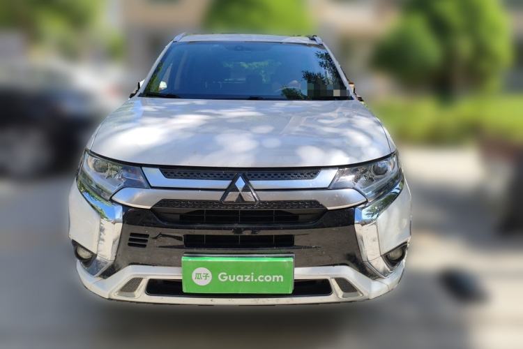 Used Mitsubishi Outlander 2021 Revised Version 2.0L Two-Wheel Drive Enjoyment Edition 5 Seats Front