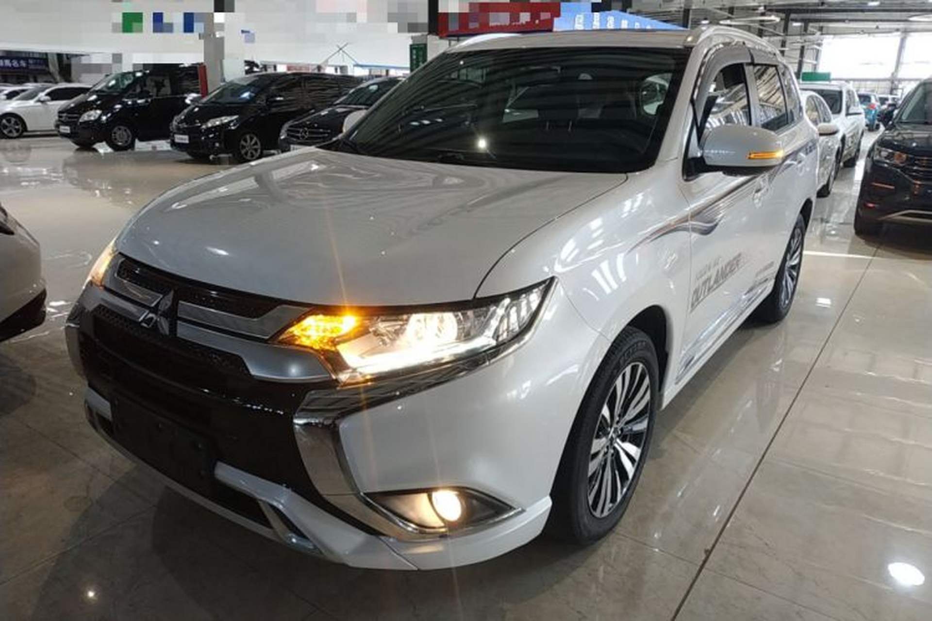 Used Mitsubishi Outlander 2021 Revised Version 2.0L Two-Wheel Drive Enjoyment Edition 5 Seats Front Left 45 Deg