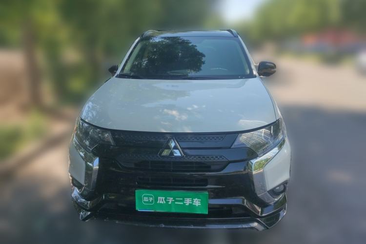 Used Mitsubishi Outlander 2021 2.4L 4x4 DynaDrive Edition 5 Seats Front