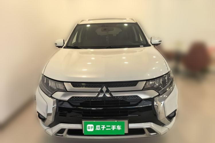 Used Mitsubishi Outlander 2021 2.4L 4x4 Zhi Xiang Edition 7 Seats Front