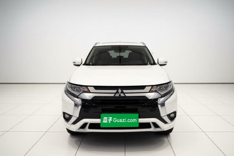 Used Mitsubishi Outlander 2021 Revised Version 2.0L Two-Wheel Drive Enjoyment Edition 5 Seats Front