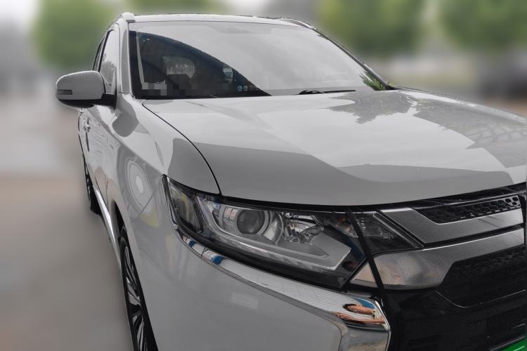 Used Mitsubishi Outlander 2021 Revised Version 2.0L Two-Wheel Drive Enjoyment Edition 5 Seats Front Right 45 Deg