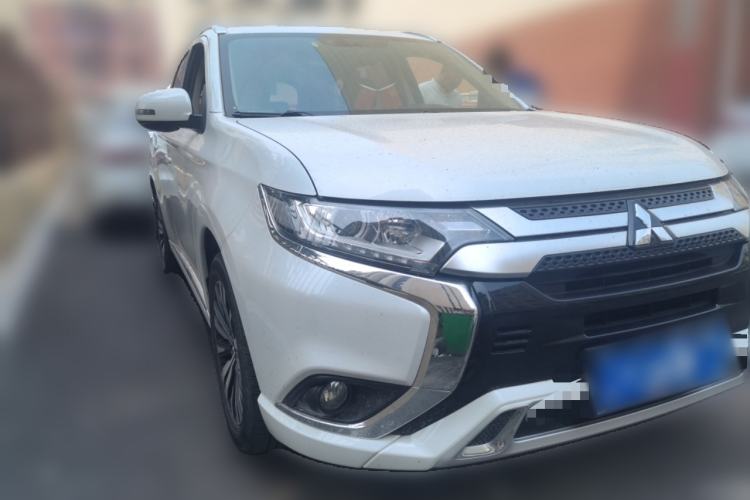 Used Mitsubishi Outlander 2021 Revised Version 2.0L Two-Wheel Drive Enjoyment Edition 5 Seats Front Right 45 Deg