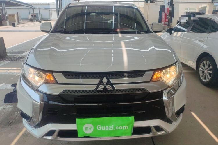 Used Mitsubishi Outlander 2021 2.0L Two-Wheel Drive Comfort Edition 5 Seats Front