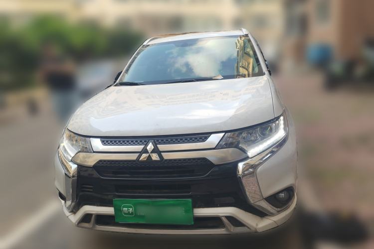Used Mitsubishi Outlander 2021 2.0L Two-Wheel Drive Comfort Edition 5 Seats Front
