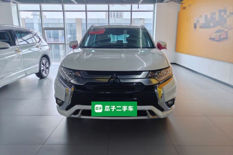 Used Mitsubishi Outlander 2021 2.0L Two-Wheel Drive Comfort Edition 5 Seats Front