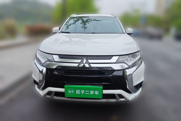 Used Mitsubishi Outlander 2021 Revised Version 2.0L Two-Wheel Drive Comfort Edition 5 Seats Front