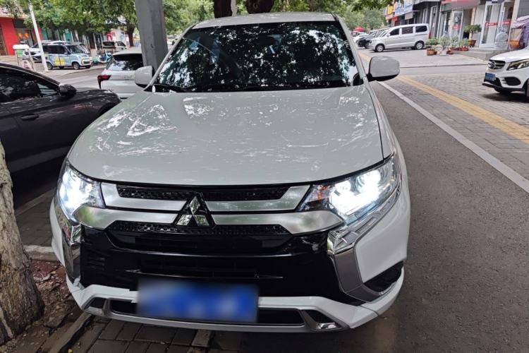 Used Mitsubishi Outlander 2021 Revised Version 2.0L Two-Wheel Drive Comfort Edition 5 Seats Front