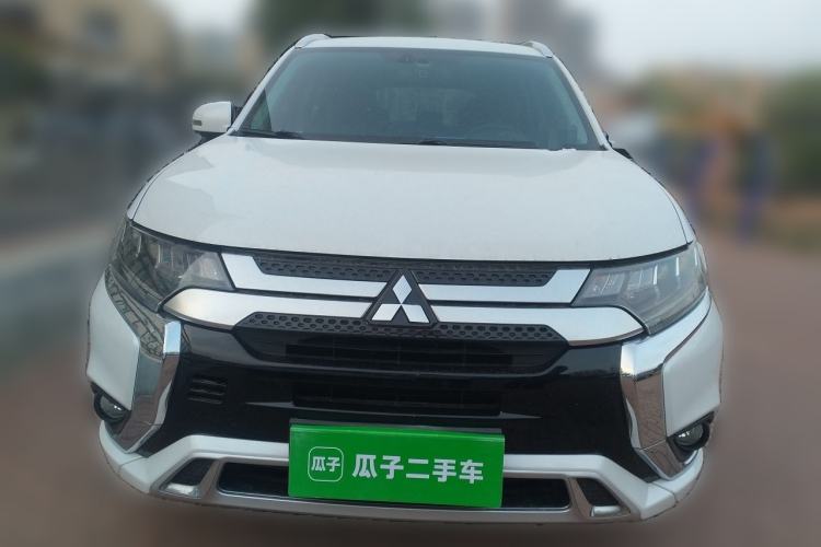 Used Mitsubishi Outlander 2021 2.4L 4x4 Zhi Xiang Edition 7 Seats Front