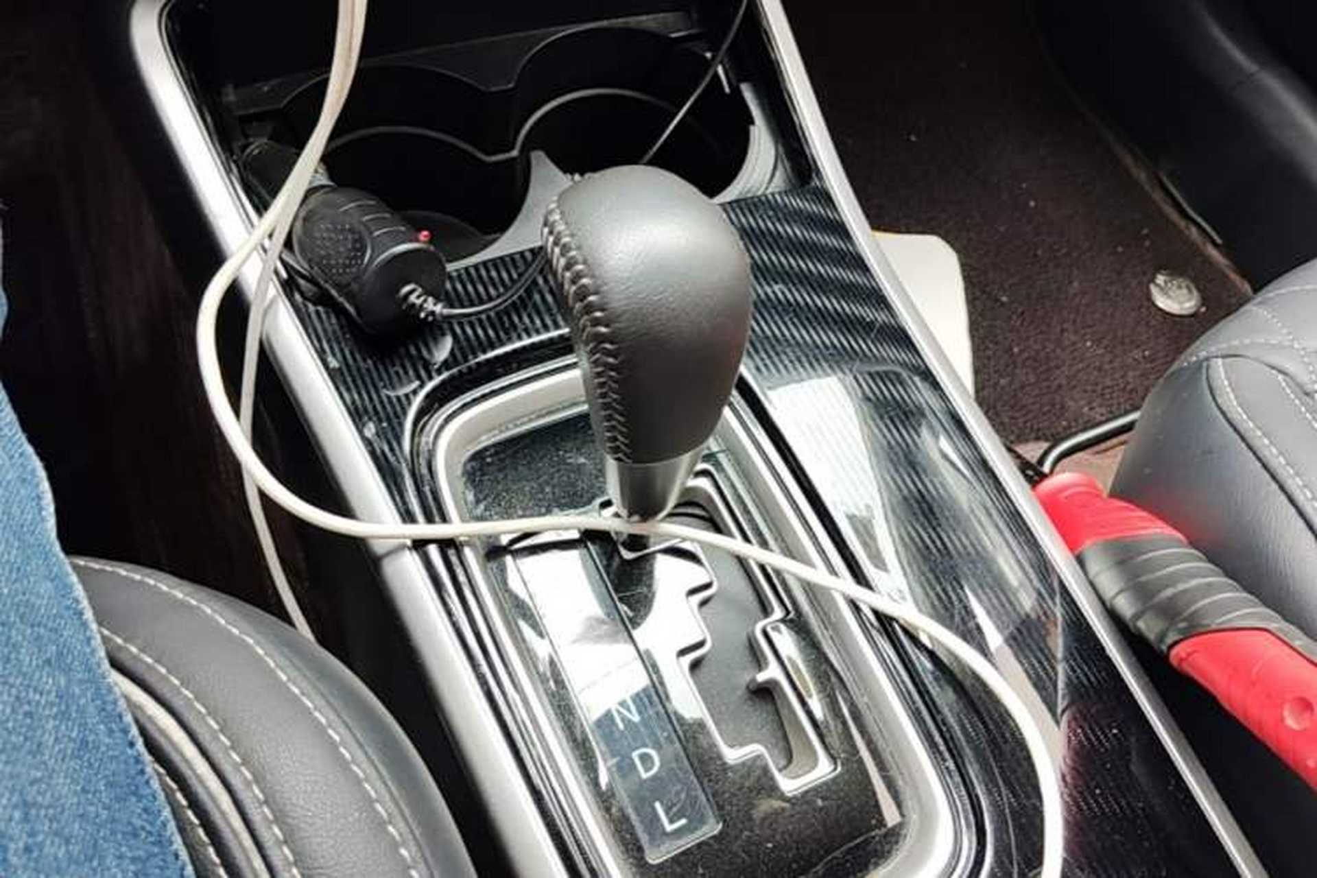 Used Mitsubishi Outlander 2021 2.4L 4x4 Zhi Xiang Edition 7 Seats Gear Lever