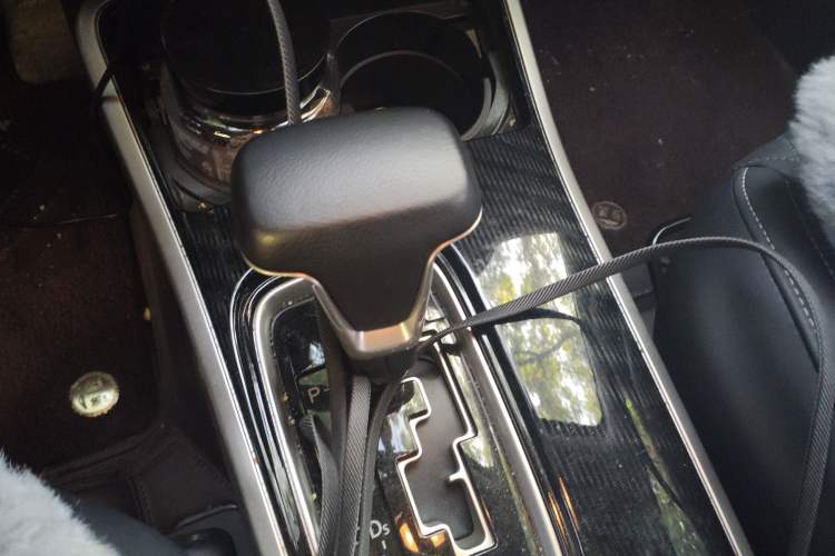 Used Mitsubishi Outlander 2021 2.0L Two-Wheel Drive Comfort Edition 5 Seats Gear Lever