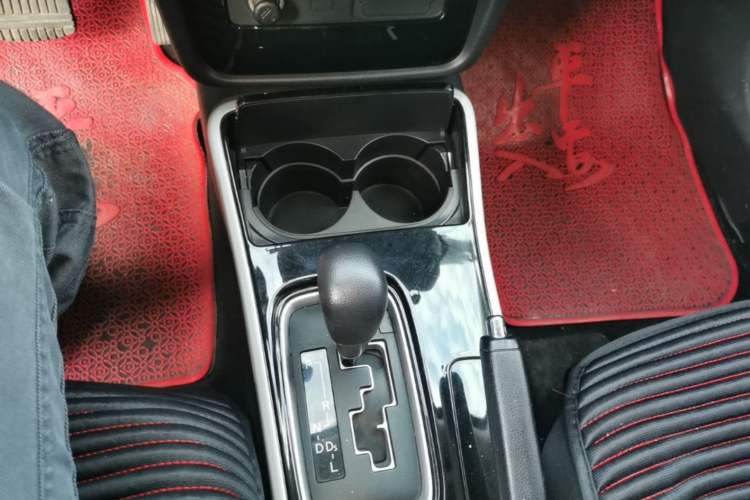 Used Mitsubishi Outlander 2021 2.0L Two-Wheel Drive Comfort Edition 5 Seats Gear Lever