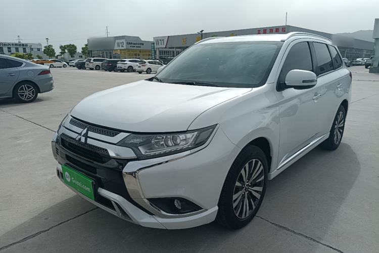 Used Mitsubishi Outlander 2021 2.0L Two-Wheel Drive Comfort Edition 5 Seats Guazi used car, China used car export, Used car for sale, Used  cars, Cheapest cars for sale