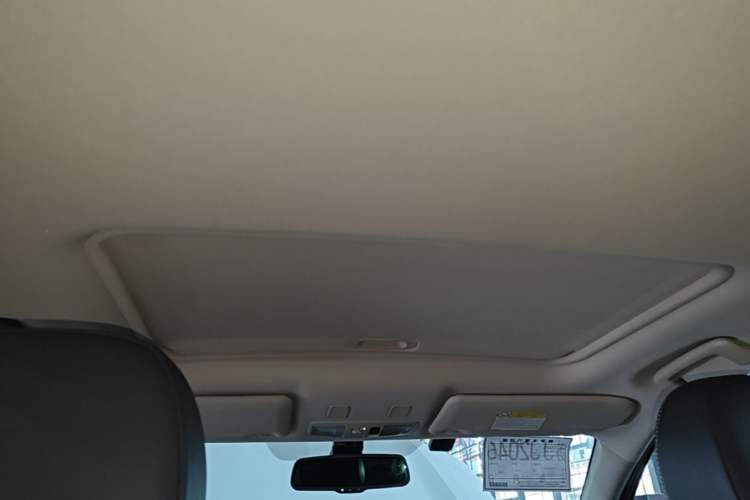 Used Mitsubishi Outlander 2021 2.0L Two-Wheel Drive Comfort Edition 5 Seats Headliner