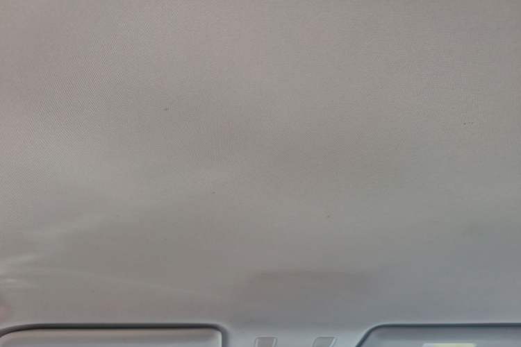 Used Mitsubishi Outlander 2021 2.0L Two-Wheel Drive Comfort Edition 5 Seats Headliner