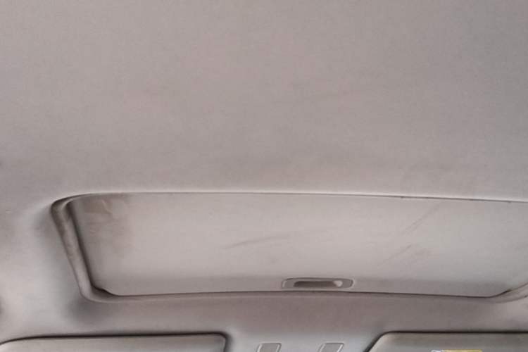 Used Mitsubishi Outlander 2021 2.4L 4x4 DynaDrive Edition 5 Seats Headliner