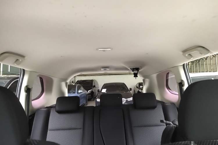 Used Mitsubishi Outlander 2021 2.0L Two-Wheel Drive Comfort Edition 5 Seats Headliner