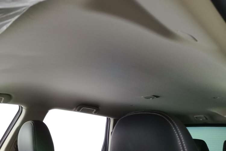 Used Mitsubishi Outlander 2021 Revised Version 2.0L Two-Wheel Drive Comfort Edition 5 Seats Headliner
