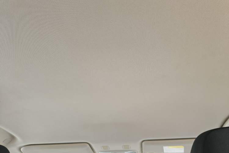 Used Mitsubishi Outlander 2021 Revised Version 2.0L Two-Wheel Drive Comfort Edition 5 Seats Headliner