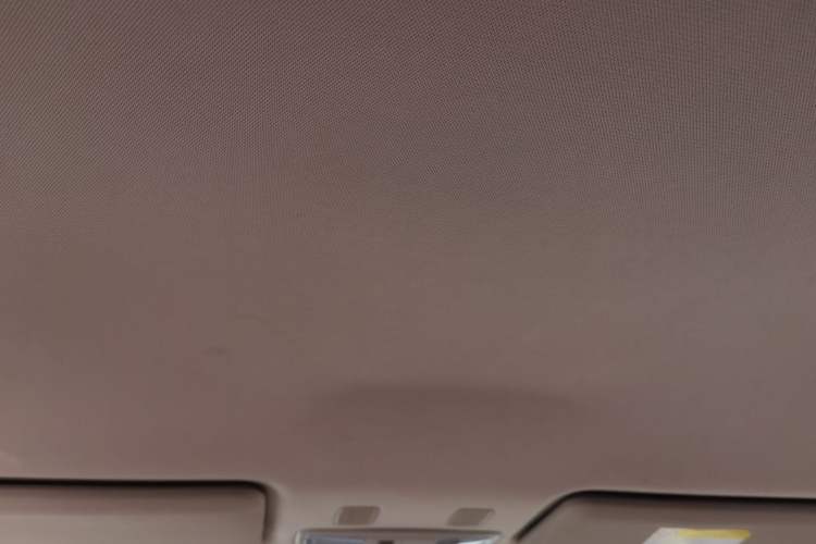 Used Mitsubishi Outlander 2021 Revised Version 2.0L Two-Wheel Drive Comfort Edition 5 Seats Headliner