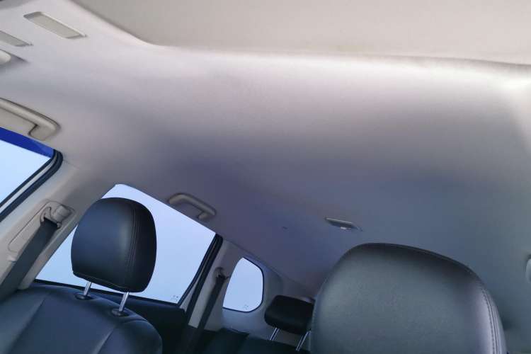 Used Mitsubishi Outlander 2021 Revised Version 2.0L Two-Wheel Drive Comfort Edition 5 Seats Headliner
