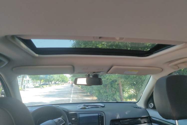 Used Mitsubishi Outlander 2021 2.4L 4x4 DynaDrive Edition 5 Seats Headliner