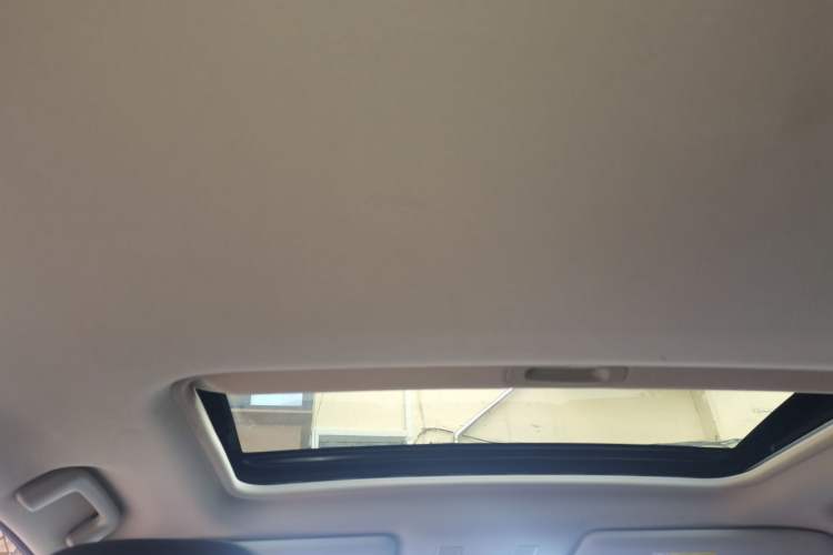 Used Mitsubishi Outlander 2021 2.0L Two-Wheel Drive Comfort Edition 5 Seats Headliner