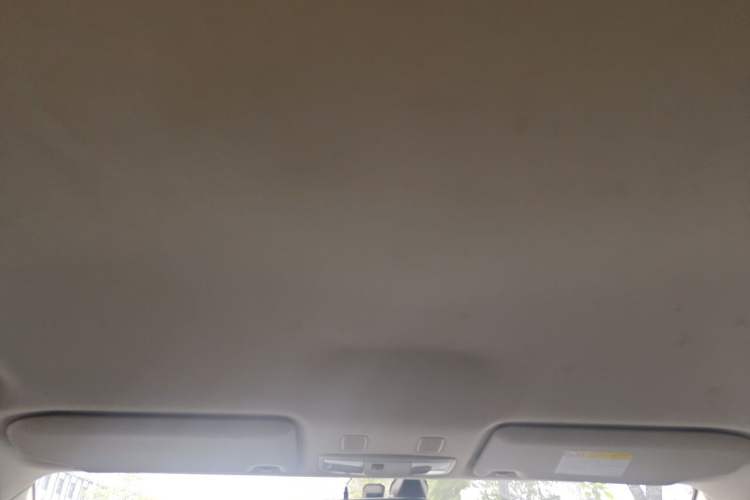 Used Mitsubishi Outlander 2021 Revised Version 2.0L Two-Wheel Drive Comfort Edition 5 Seats Headliner