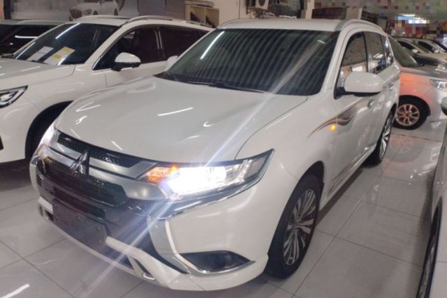 Used Mitsubishi Outlander 2021 Revised Version 2.0L Two-Wheel Drive Comfort Edition 5 Seats