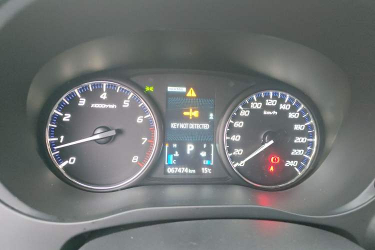 Used Mitsubishi Outlander 2021 2.4L 4x4 Comfort Edition 5 Seats Instrument Cluster