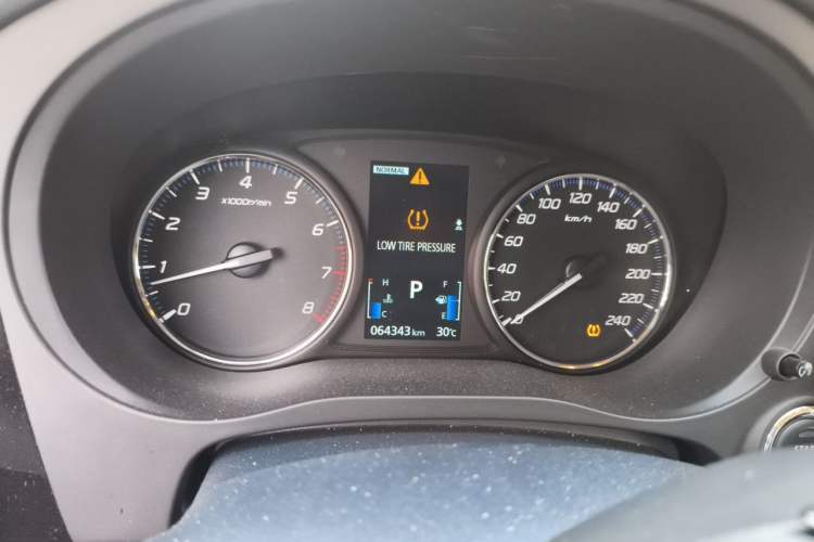 Used Mitsubishi Outlander 2021 2.4L 4x4 Comfort Edition 5 Seats Instrument Cluster