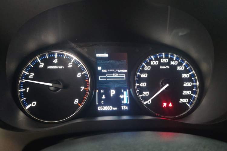 Used Mitsubishi Outlander 2021 2.4L 4x4 Zhi Xiang Edition 7 Seats Instrument Cluster