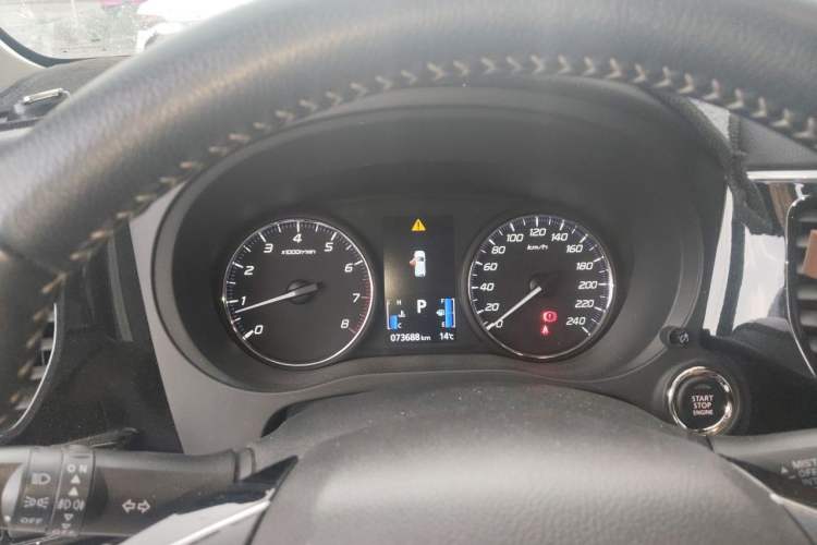 Used Mitsubishi Outlander 2021 2.0L Two-Wheel Drive Comfort Edition 7 Seats Instrument Cluster