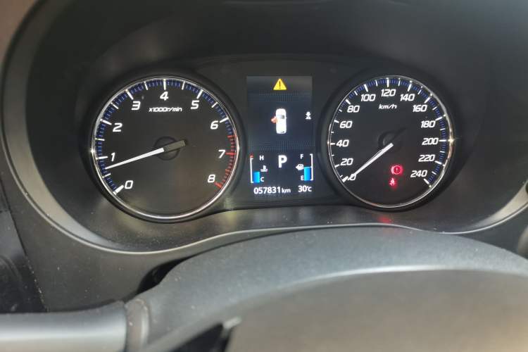 Used Mitsubishi Outlander 2021 2.0L Two-Wheel Drive Comfort Edition 5 Seats Instrument Cluster