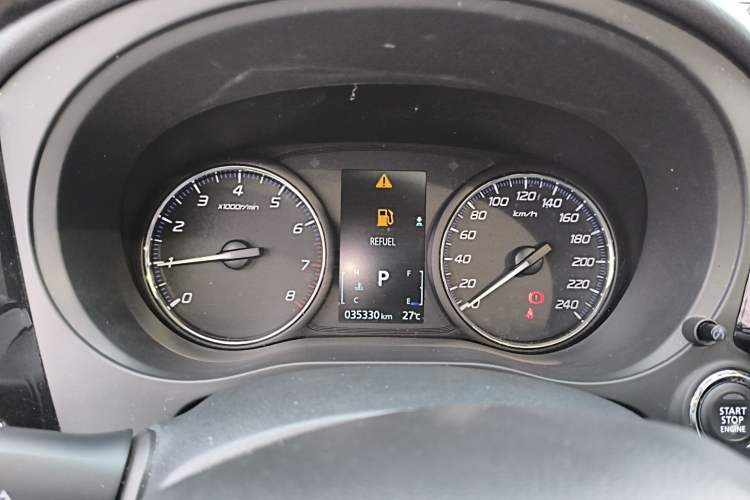 Used Mitsubishi Outlander 2021 Revised Version 2.0L Two-Wheel Drive Comfort Edition 7 Seats Instrument Cluster