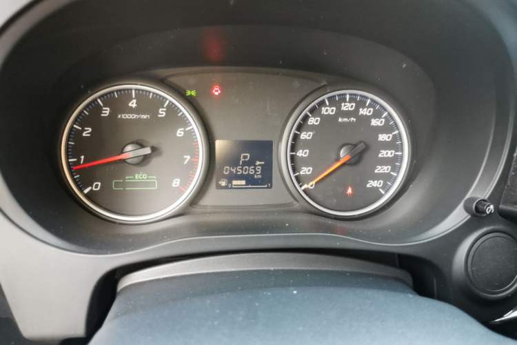 Used Mitsubishi Outlander 2021 2.0L Two-Wheel Drive Comfort Edition 5 Seats Instrument Cluster