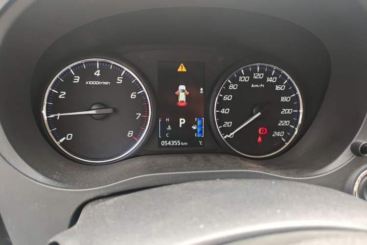 Used Mitsubishi Outlander 2021 2.0L Two-Wheel Drive Comfort Edition 7 Seats Instrument Cluster