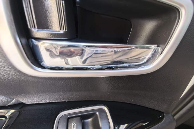 Used Mitsubishi Outlander 2021 2.4L 4x4 DynaDrive Edition 5 Seats Interior 12